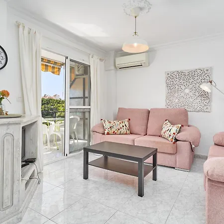 Hawaii 1st Floor Burriana, Apartment Nerja