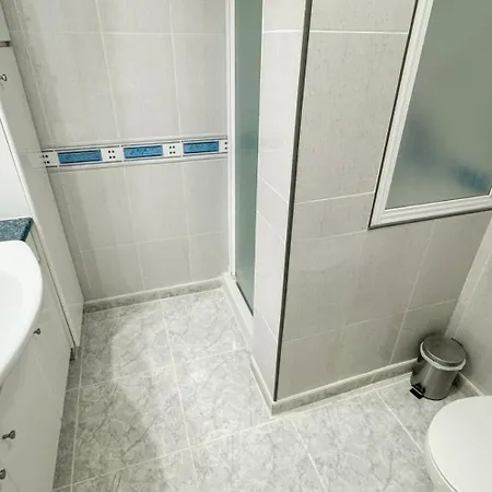 Hawaii 1st Floor Burriana, Apartamento Nerja