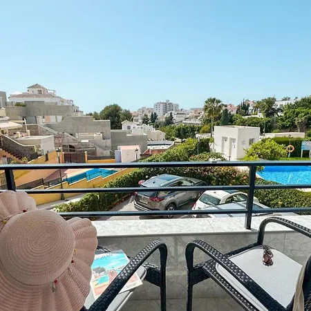Hawaii 1st Floor Burriana, Apartamento Nerja