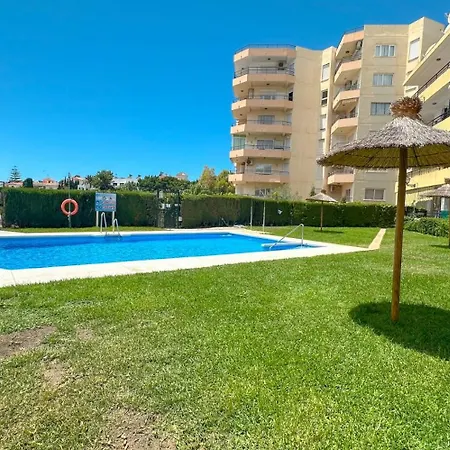 Apartment Hawaii 1st Floor Burriana, Nerja