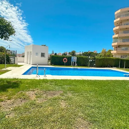 Apartment Hawaii 1st Floor Burriana, Nerja